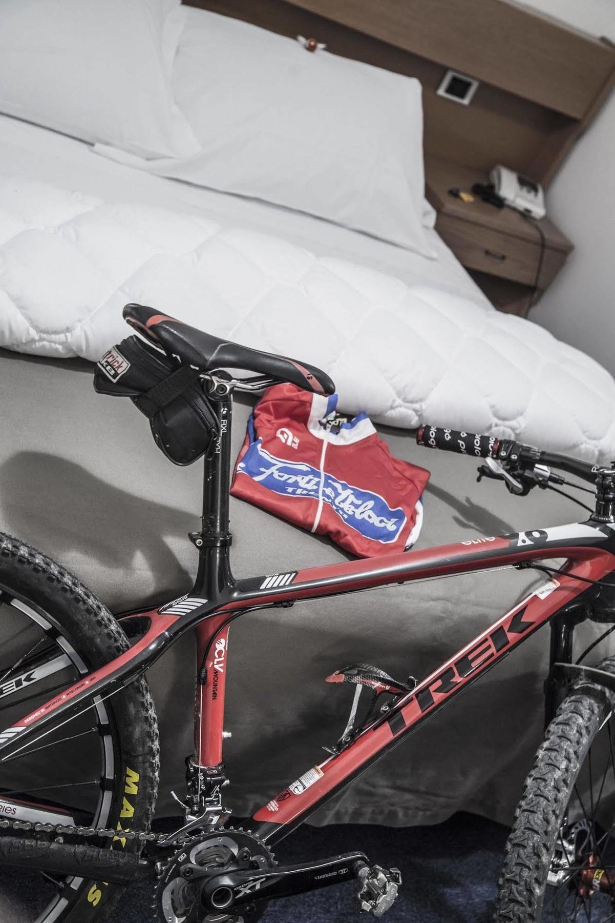 Fly Bike Hotel Trento Esterno foto